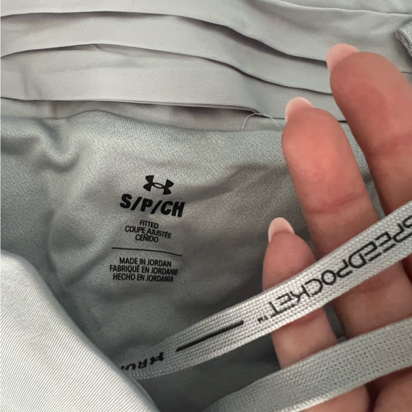 NWT Under Armour speedpocket shorts - Picture 3 of 4